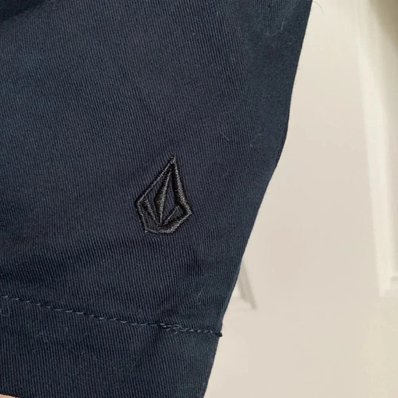 NWT MENS VOLCOM vmonty stretch short in dark navy in size 30 - Picture 7 of 8
